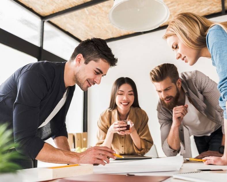 Archova - team working together